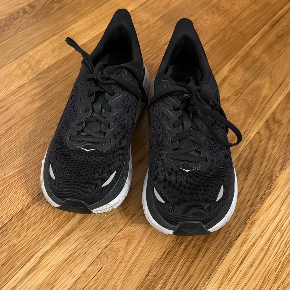 Hoka Clifton 8s